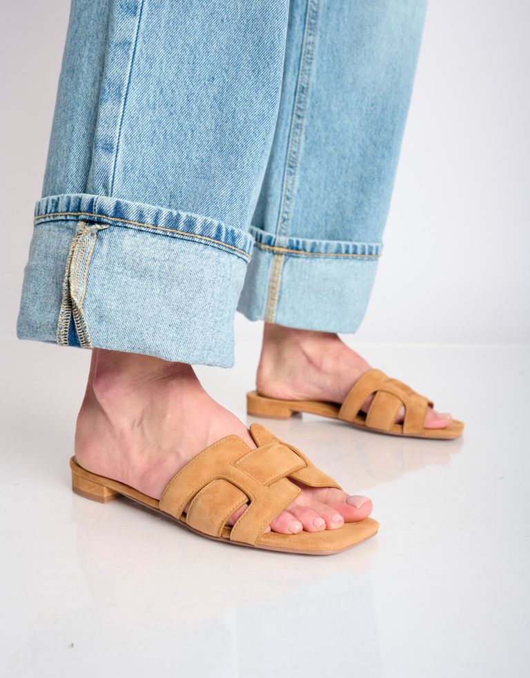 נעלי נשים - Bibi lou - כפכפי זמש שטוחים HOLLY - קאמל4