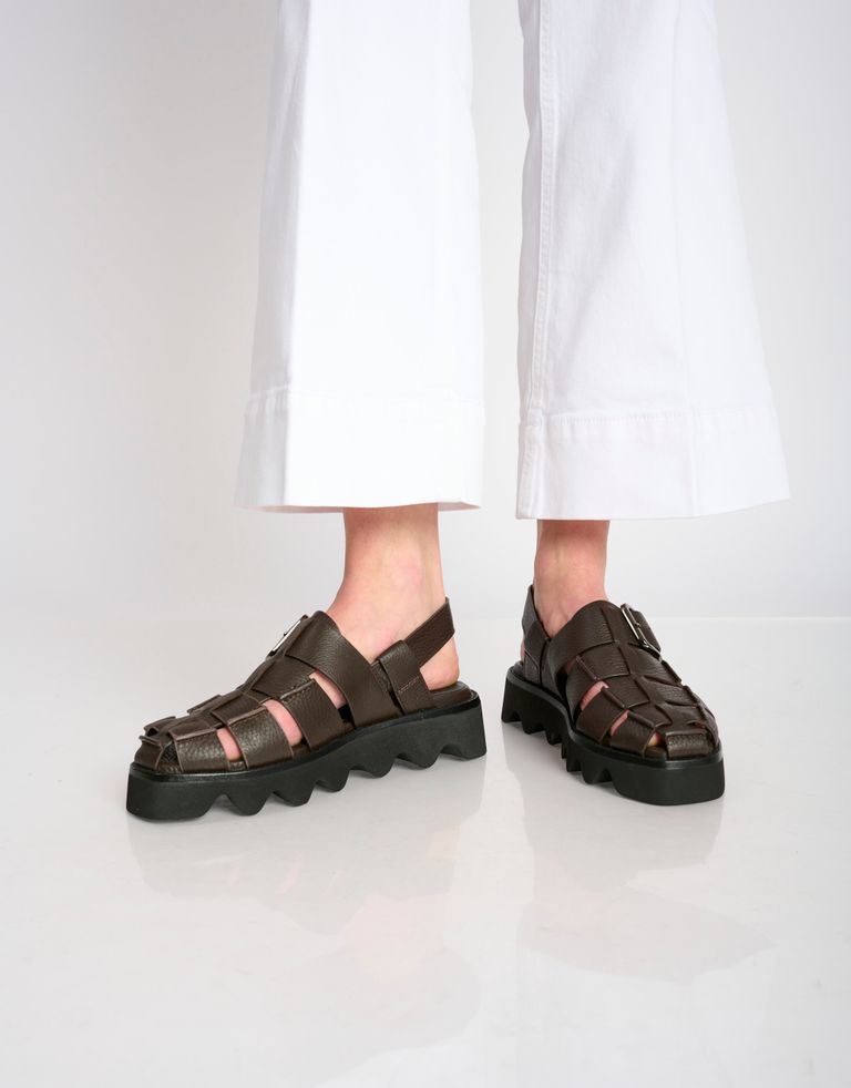 נעלי נשים - Yuko Imanishi - סנדלי דייגים CHIE - חום כהה2