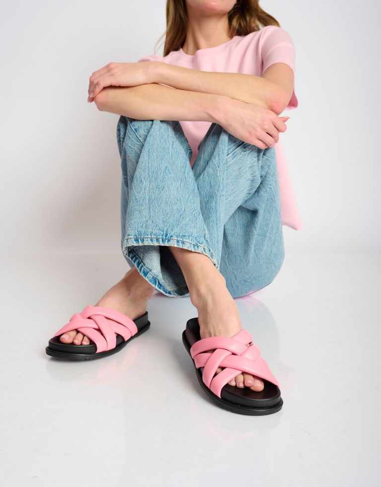 נעלי נשים - Yuko Imanishi - כפכפים HOA - ורוד1