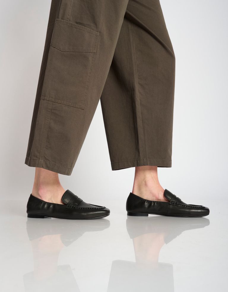 נעלי נשים - Yuko Imanishi - מוקסינים שטוחים YAO - שחור1