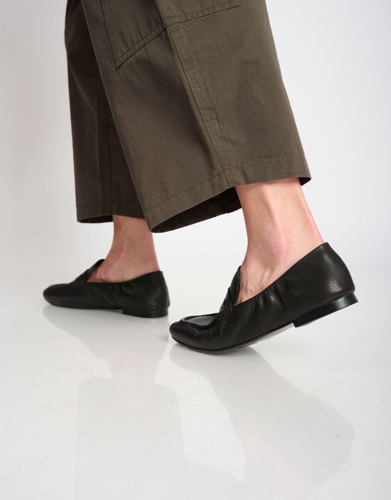 נעלי נשים - Yuko Imanishi - מוקסינים שטוחים YAO - שחור4