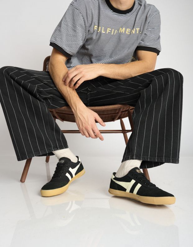 נעלי גברים - Gola - סניקרס BADMINTON GUM - שחור לבן