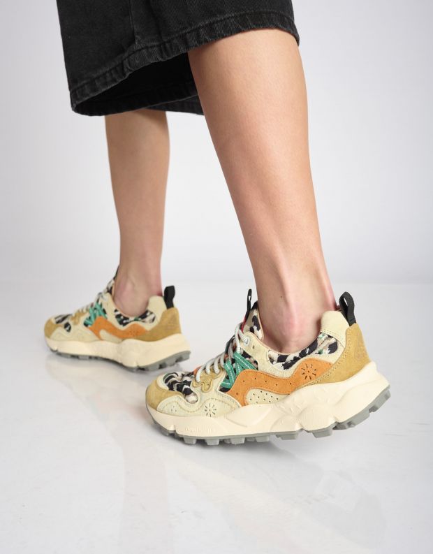 נעלי נשים - Flower Mountain - סניקרס עם הדפס YAMANO - בז'   כתום