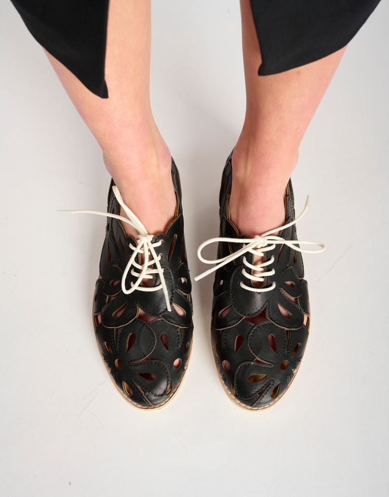 נעלי נשים - Rollie - נעליים SIDECUT APPLIQUE - שחור1