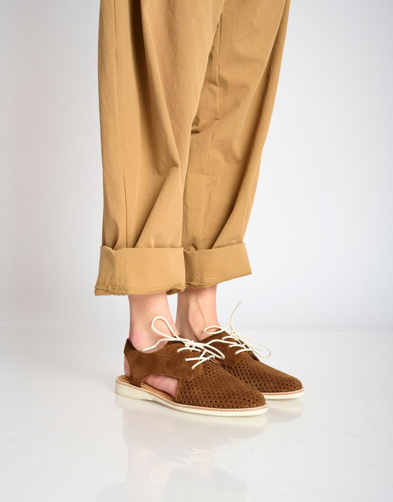 נעלי נשים - Rollie - סנדלי זמש SLINGBACK  PUNC - חום כהה2