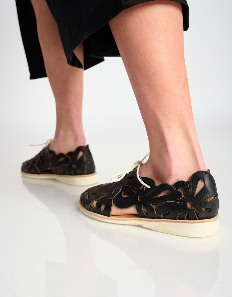 נעלי נשים - Rollie - נעליים SIDECUT APPLIQUE - שחור3