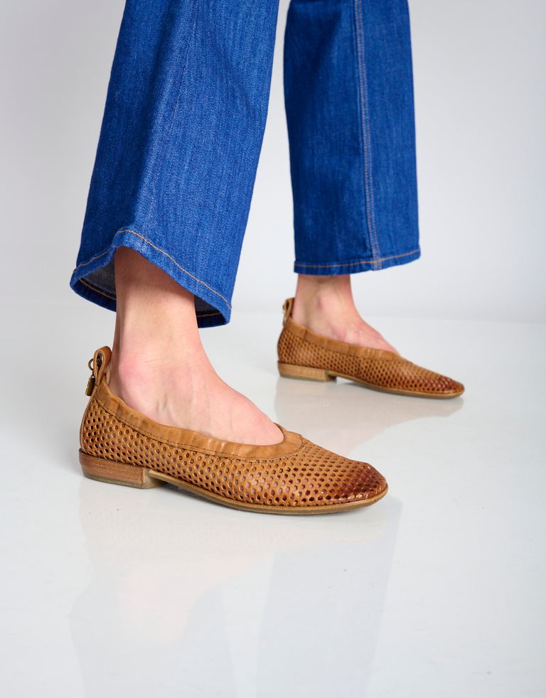 נעלי נשים - A.S. 98 - נעלי סירה שטוחות ZANNA - קאמל2