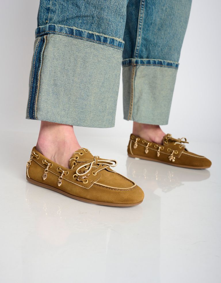 נעלי נשים - Jeffrey Campbell - מוקסינים BOAST קישוטים - חום3