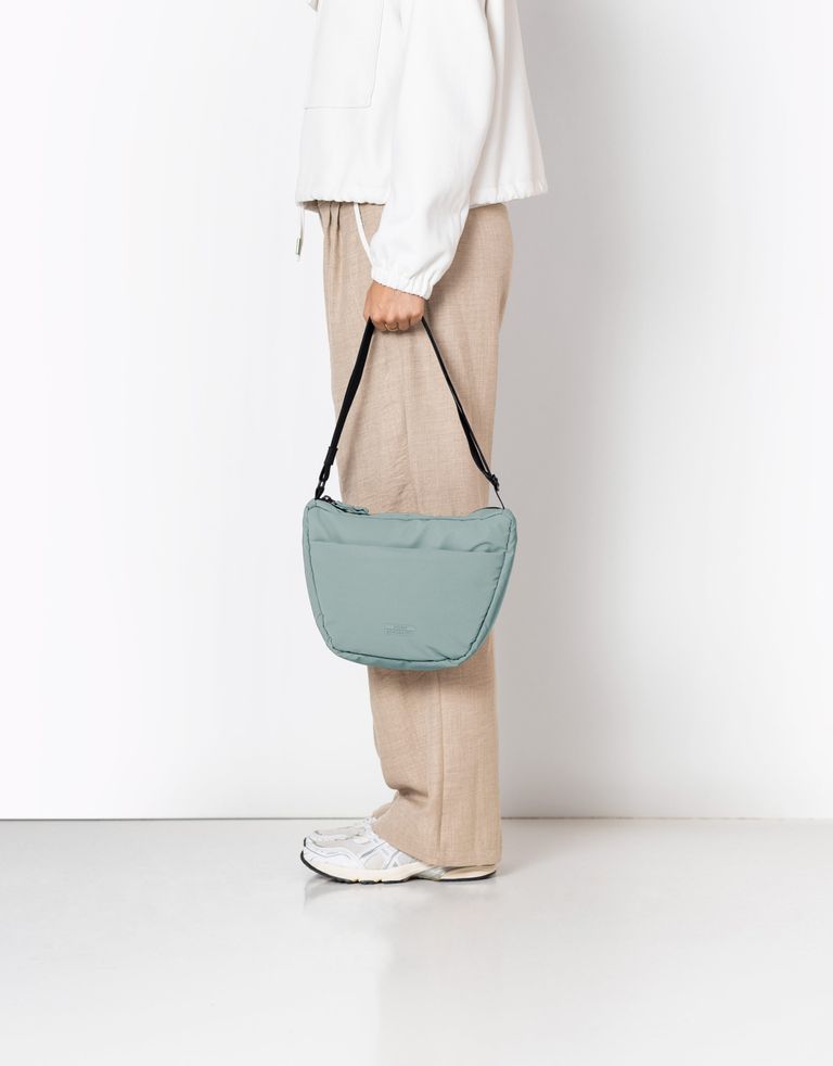 נעלי נשים - Ucon Acrobatics - תיק צד ADAM MINI MOSS - מנטה4