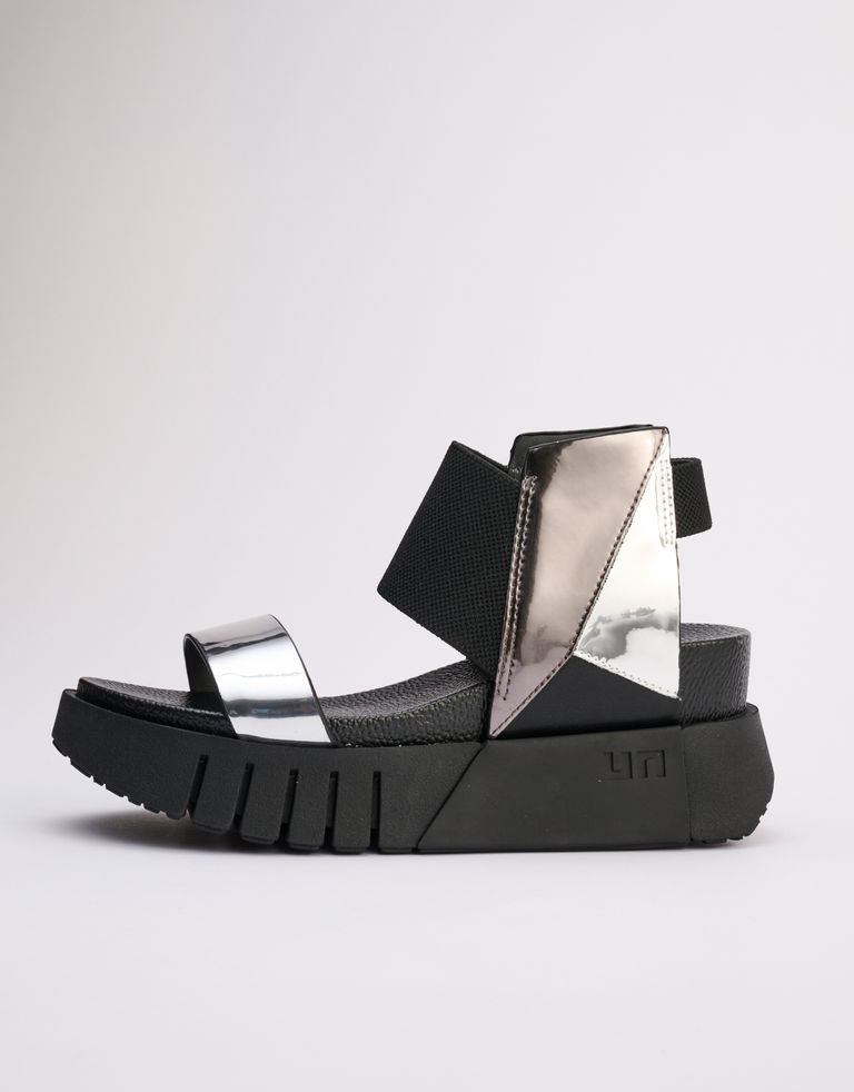 נעלי נשים - United Nude - סנדלים DELTA RUN 3D - שחור   כסף2