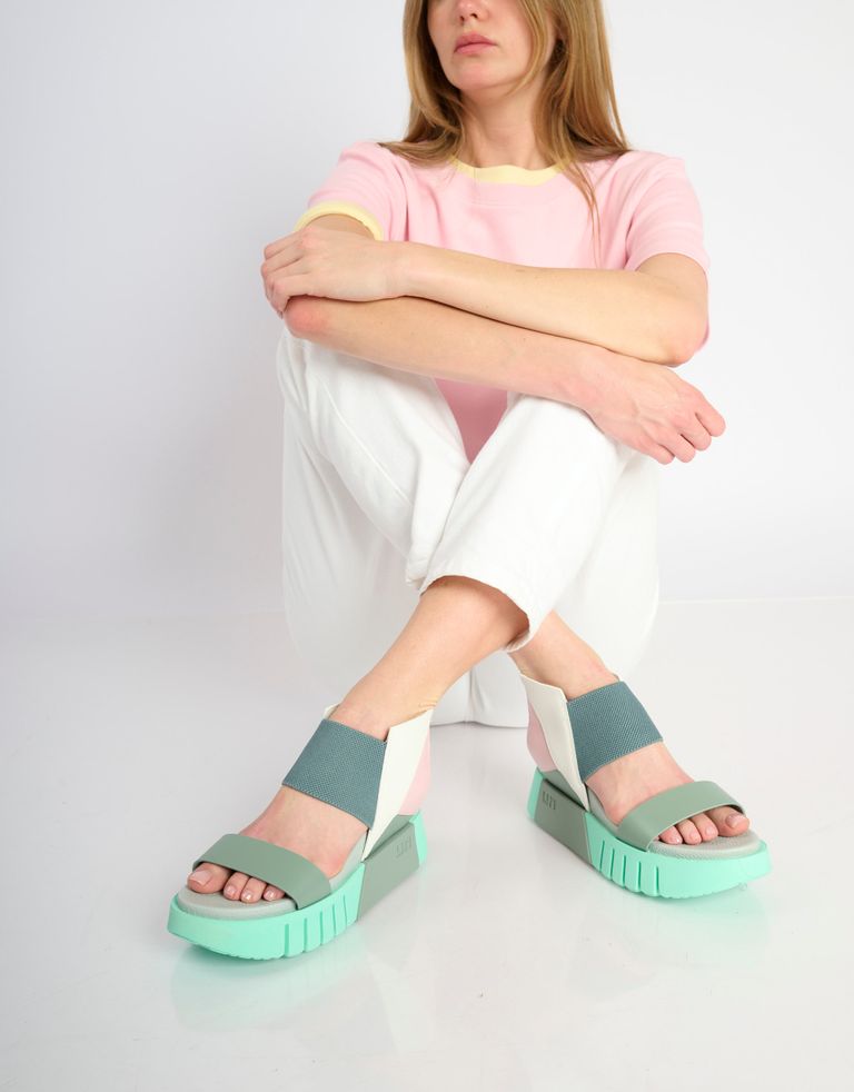 נעלי נשים - United Nude - סנדלים DELTA RUN 3D - ירוק   ורוד3