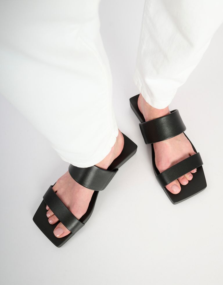 נעלי נשים - United Nude - כפכפים שטוחים LOOP LO - שחור4