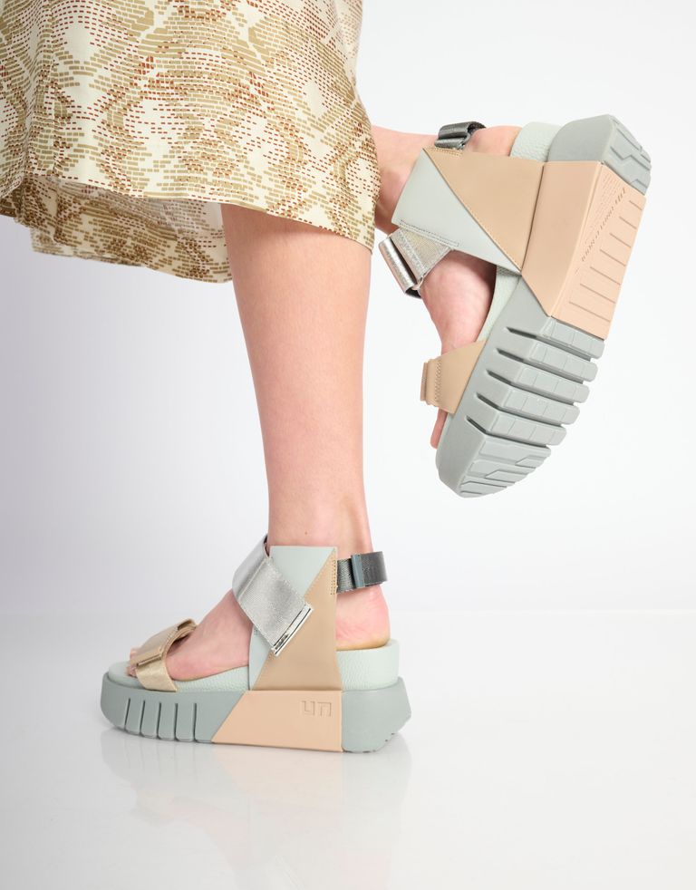 נעלי נשים - United Nude - סנדלי פלטפורמה DELTA RUN - אפור   בז'4