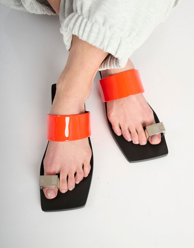 נעלי נשים - United Nude - כפכפי אצבע LOOP TOE LO - שחור אדום1