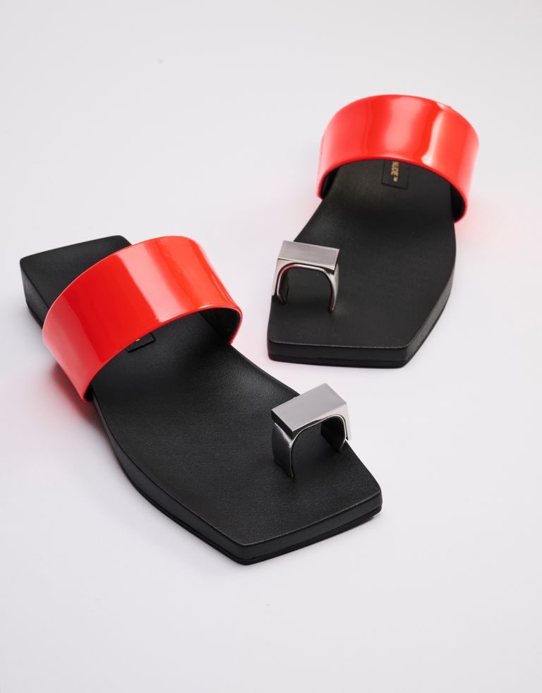 נעלי נשים - United Nude - כפכפי אצבע LOOP TOE LO - שחור אדום2