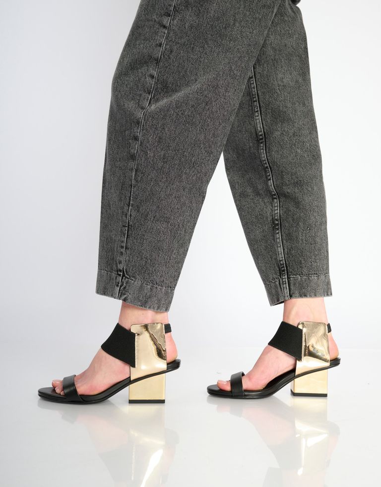 נעלי נשים - United Nude - סנדלים RAILA - שחור   זהב4