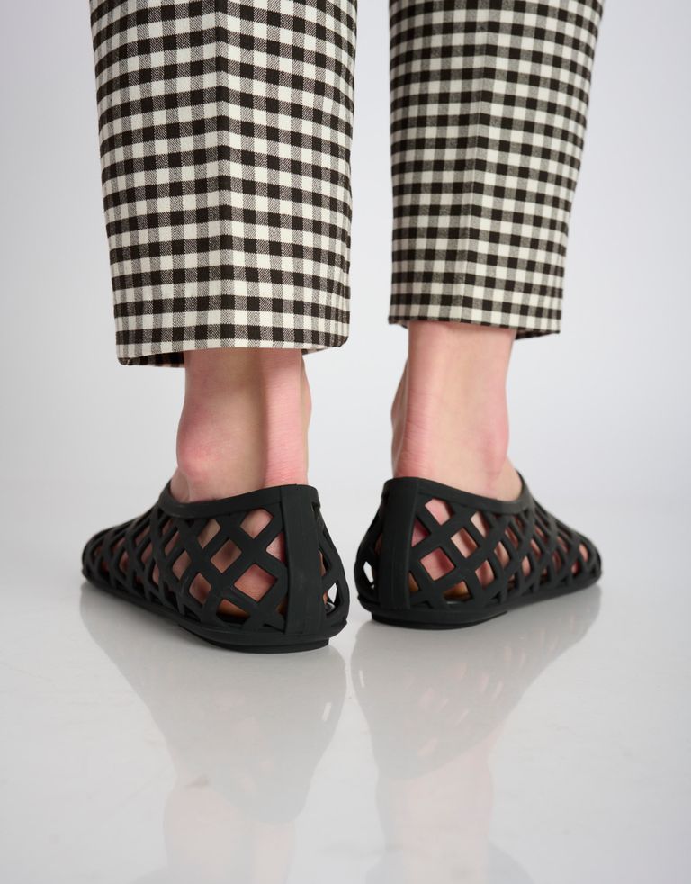 נעלי נשים - Jeffrey Campbell - נעלי גומי JELLZ - שחור3