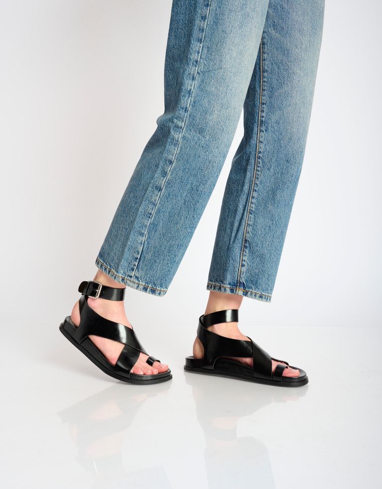 נעלי נשים - Jeffrey Campbell - סנדלים שטוחים HVAR - שחור1