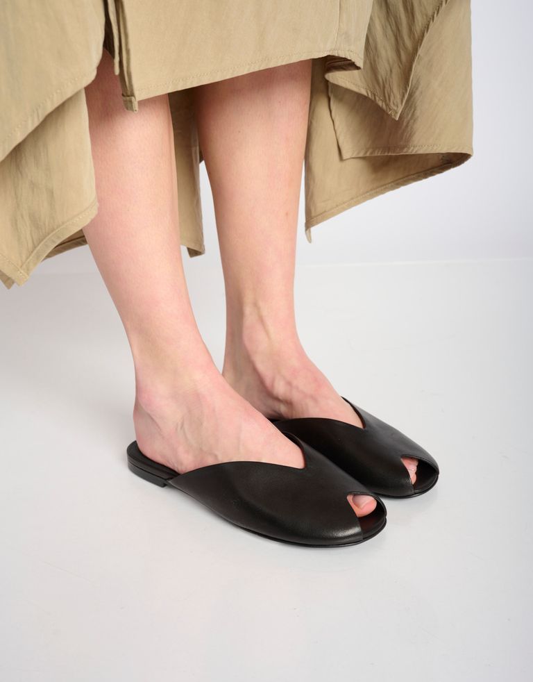 נעלי נשים - Jeffrey Campbell - כפכפכים שטוחים INDWELL - שחור3