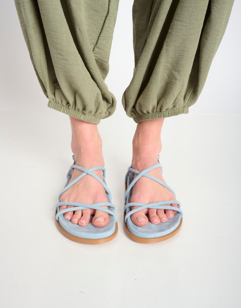 נעלי נשים - Jeffrey Campbell - סנדלי זמש שטוחים LA EMPRE - תכלת2