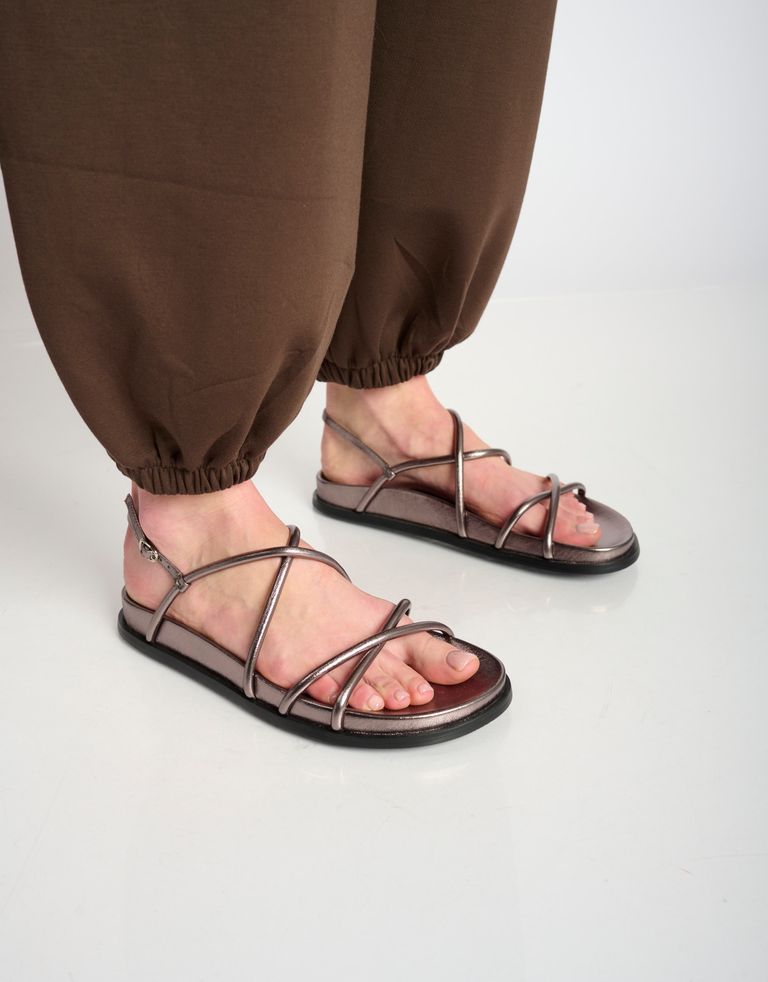 נעלי נשים - Jeffrey Campbell - סנדלים  שטוחים LA EMPRESS - פיוטר4