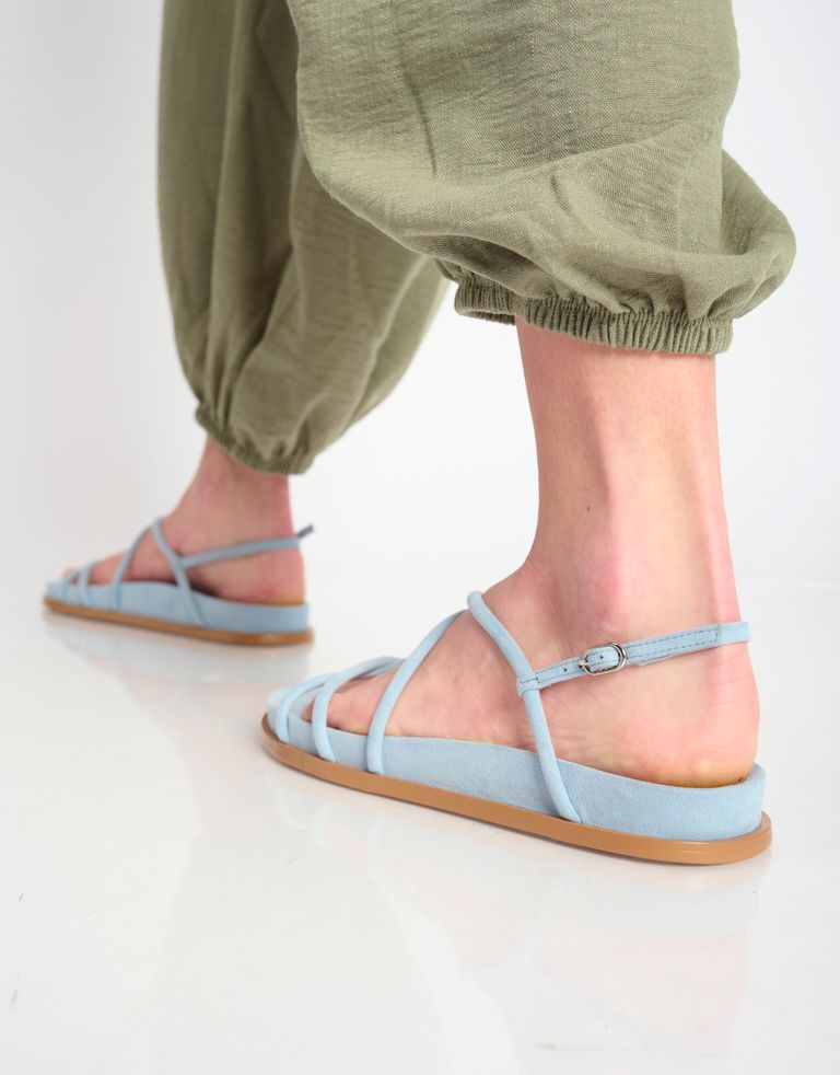 נעלי נשים - Jeffrey Campbell - סנדלי זמש שטוחים LA EMPRE - תכלת4
