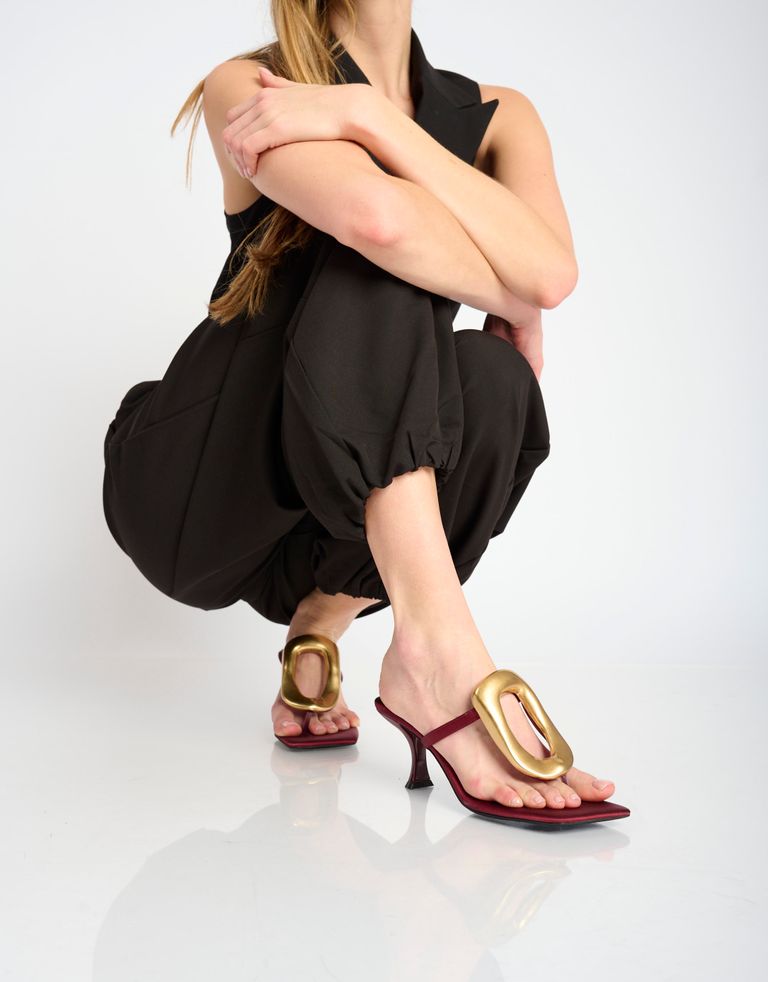 נעלי נשים - Jeffrey Campbell - כפכפי עקב סאטן LINQ UP - בורדו1