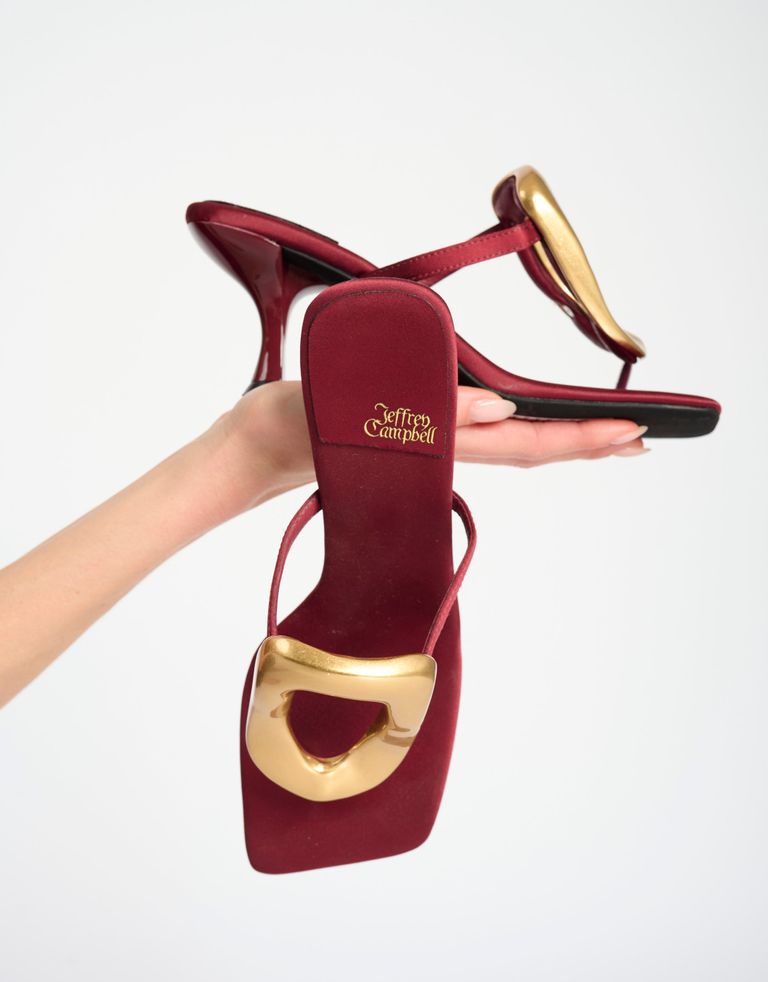 נעלי נשים - Jeffrey Campbell - כפכפי עקב סאטן LINQ UP - בורדו3