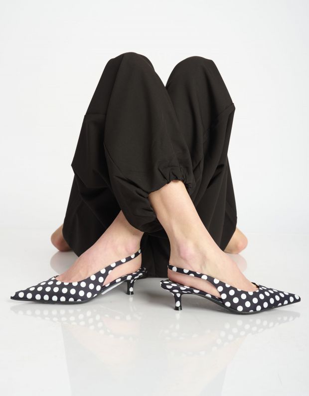 נעלי נשים - Jeffrey Campbell - נעלי סירה עם PERSONA נקוד - שחור לבן