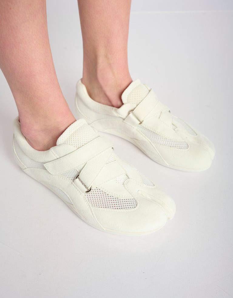 נעלי נשים - Jeffrey Campbell - סניקרס CANTOR - לבן3