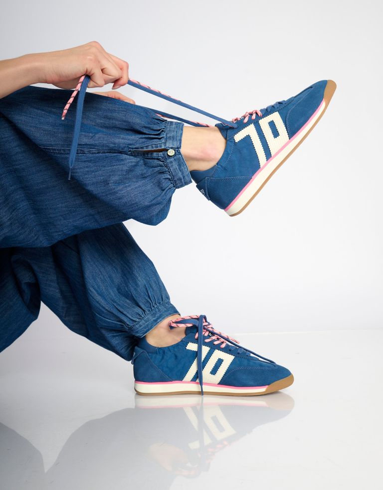 נעלי נשים - BACK 70 - סניקרס בד וזמש ROCKET - כחול1