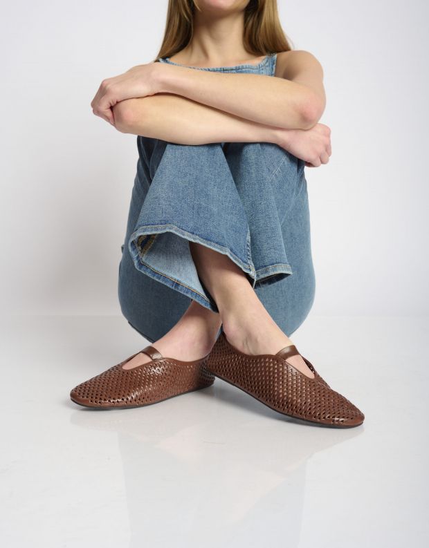 נעלי נשים - Jeffrey Campbell - נעלי בובה שטוחות STUNZ - חום