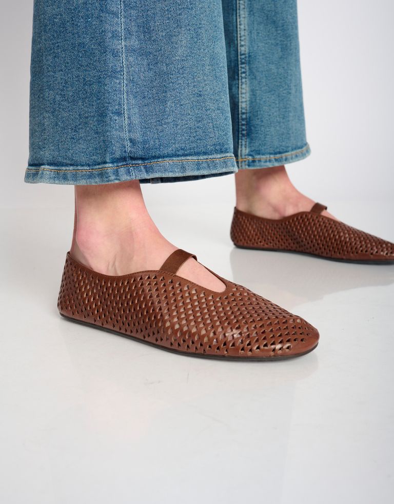 נעלי נשים - Jeffrey Campbell - נעלי בובה שטוחות STUNZ - חום3