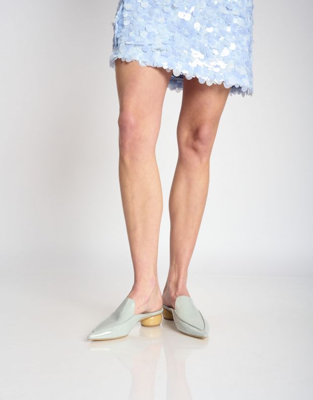 נעלי נשים - Jeffrey Campbell - כפכפי מיולז VIONIT מבריק - אפור בהיר