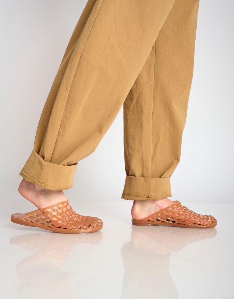 נעלי נשים - Jeffrey Campbell - כפכפי גומי SEA GLASS - בז'4