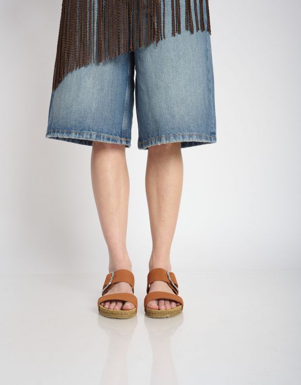 נעלי נשים - Art - כפכפים עם אבזם CRETA - חמרה