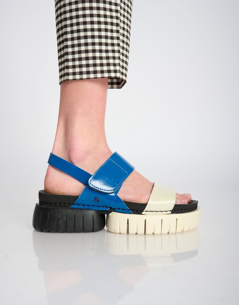 נעלי נשים - Art - סנדלים MADEIRA - כחול   לבן3