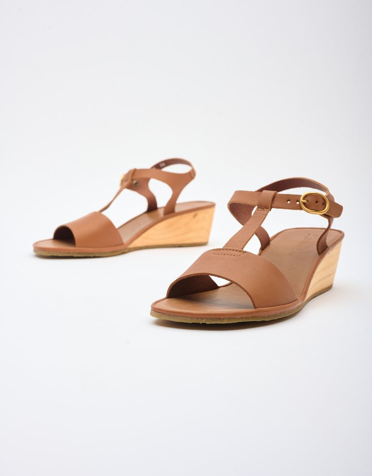 נעלי נשים - El Naturalista - סנדלי רוקי GAIA - חום1