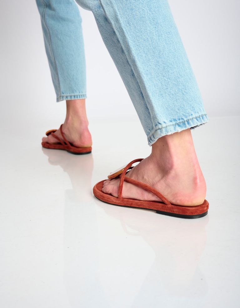 נעלי נשים - Jeffrey Campbell - כפכפי זמש שטוחים ALETTE - חמרה4