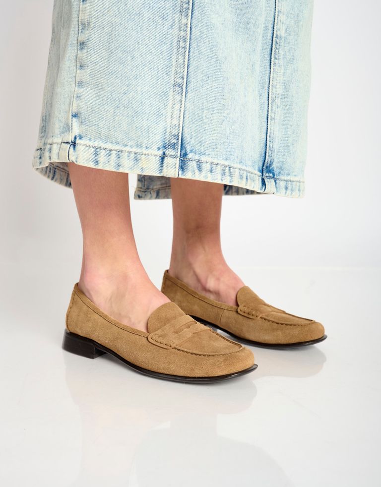 נעלי נשים - Jeffrey Campbell - מוקסינים מזמש SMARTY - חום בהיר2